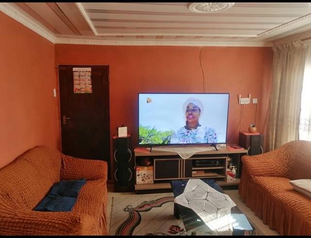 5 BEDROOM HOUSE FOR SALE IN TEMBISA CENTRAL